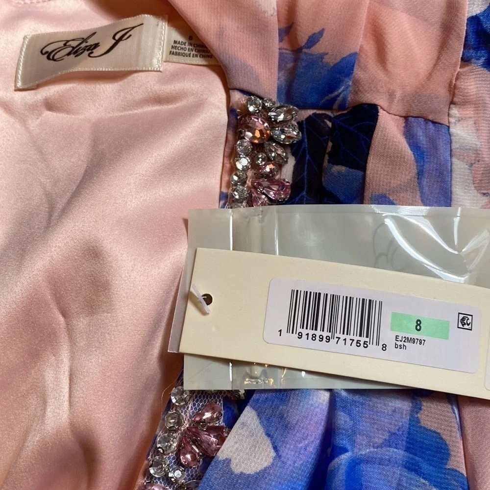 ELIZA J Floral Print Embellished V Neck Flutter Sleeve Gown in Pink Blush - Picture 6 of 7